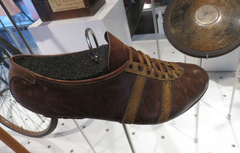 The Olympic Museum | Jesse Owens’s running shoe | Sports Tourism News & Events
