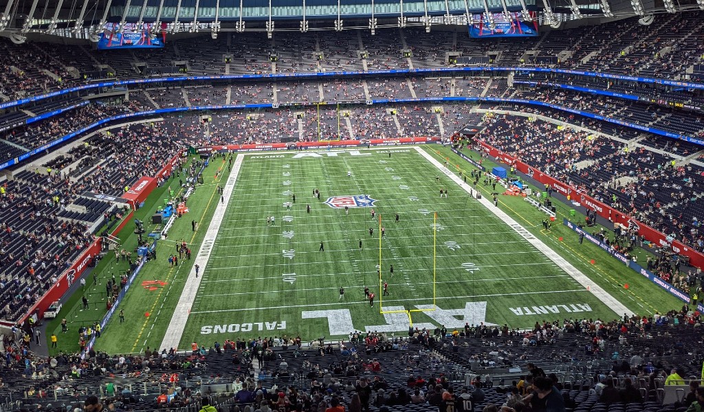Image: Falcons vs. Jets NFL London match at Tottenham (Mike Starling) | Sports events tickets