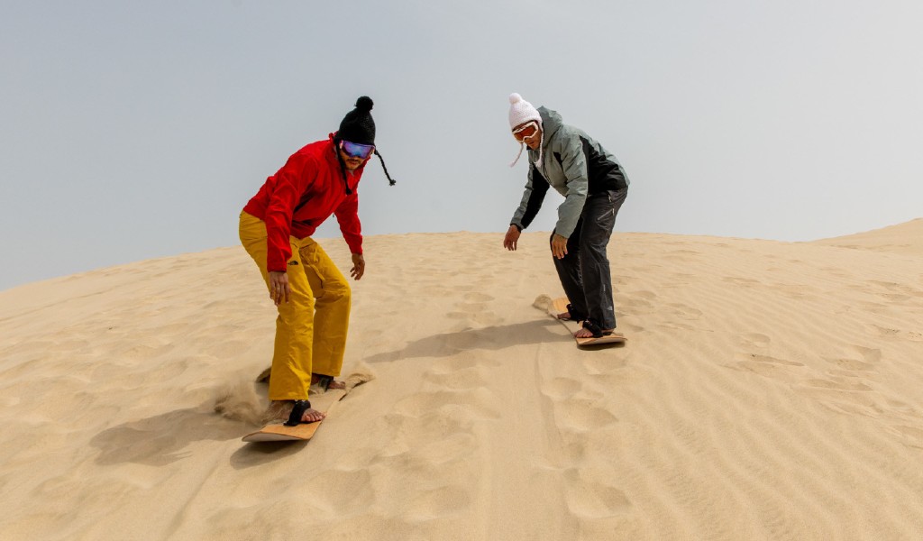 Qatar promotes sand dunes experiences to entice skiers and snowboarders