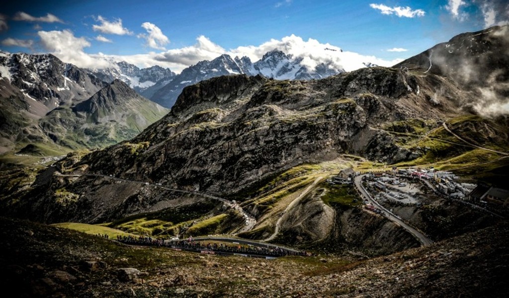 Tour de France in the French Alps (Image: Pete Goding via Atout France)