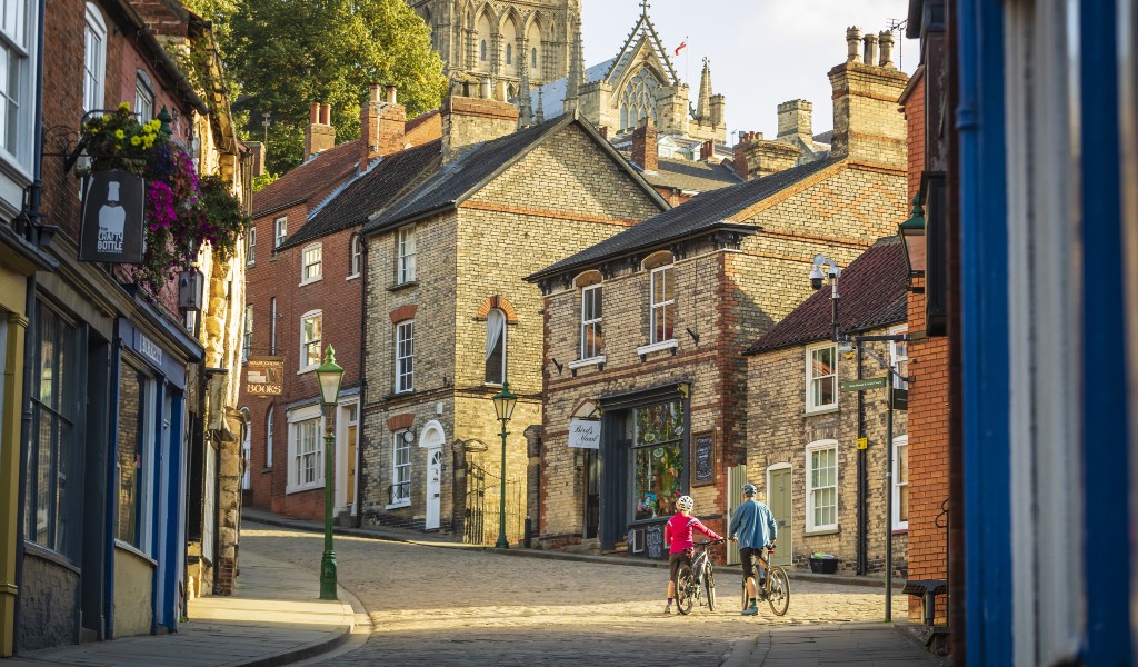 Cycling breaks and routes in Lincoln and Lincolnshire