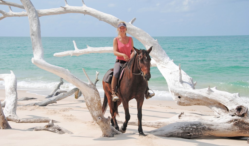 Mozambique horse riding holiday Saddletravel.com