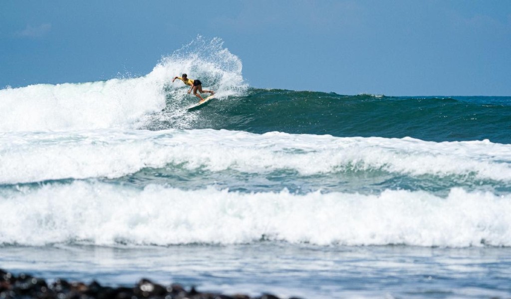 ISA World Surfing Games | Team Australia’s Sally Fitzgibbons won the gold medal in 2021 (Photo: ISA / Ben Reed)