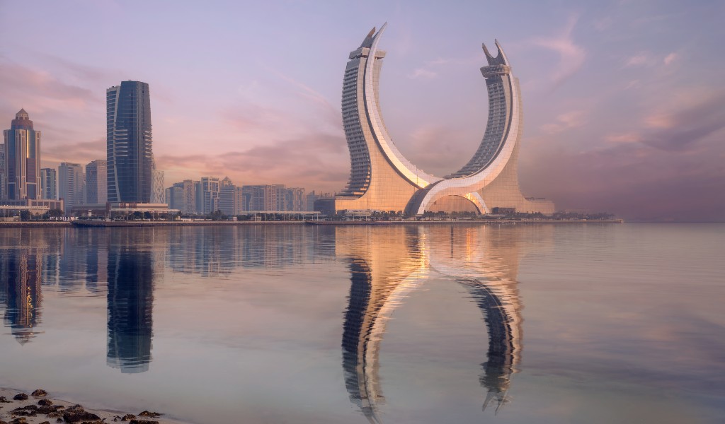 Raffles Doha and Fairmont Doha (Image: Qatar Tourism)