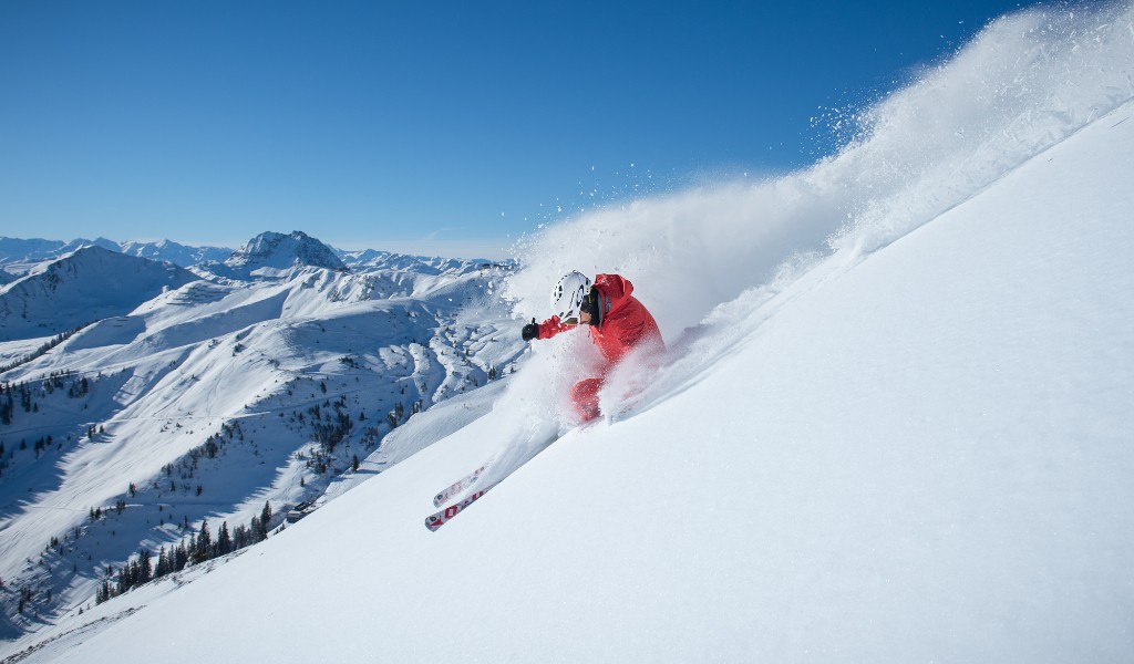 Skiing in Austria | Image by Kitzbuehel Tourismus/Michael Werlberger