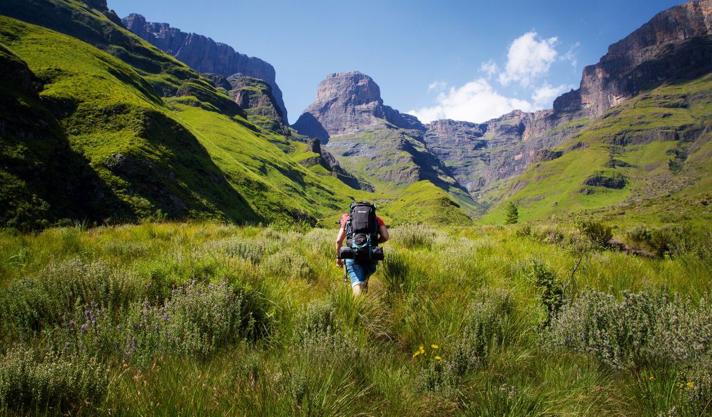 South Africa adventure - hiking in the Drakensberg mountains (credit: southafrica.net)