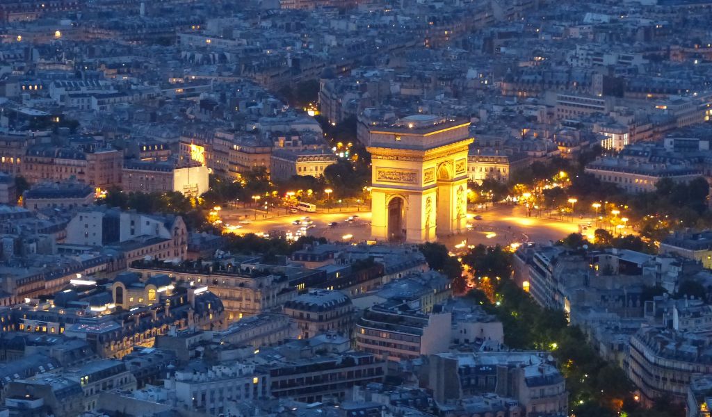 Arc de Triomphe in Paris (PxHere.com)